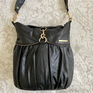 Matt & Nat Black Vegan Bucket Handbag